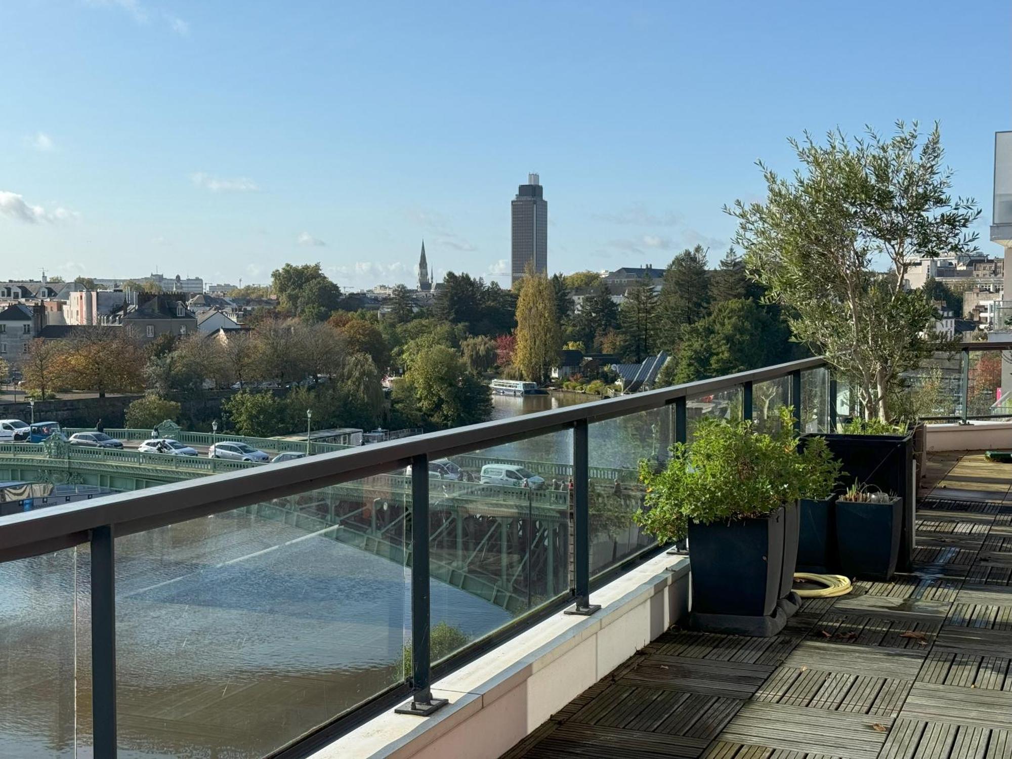 Le Penthouse - Appartement De Luxe Avec Vue Panoramique Exclusive Nantes Exterior photo