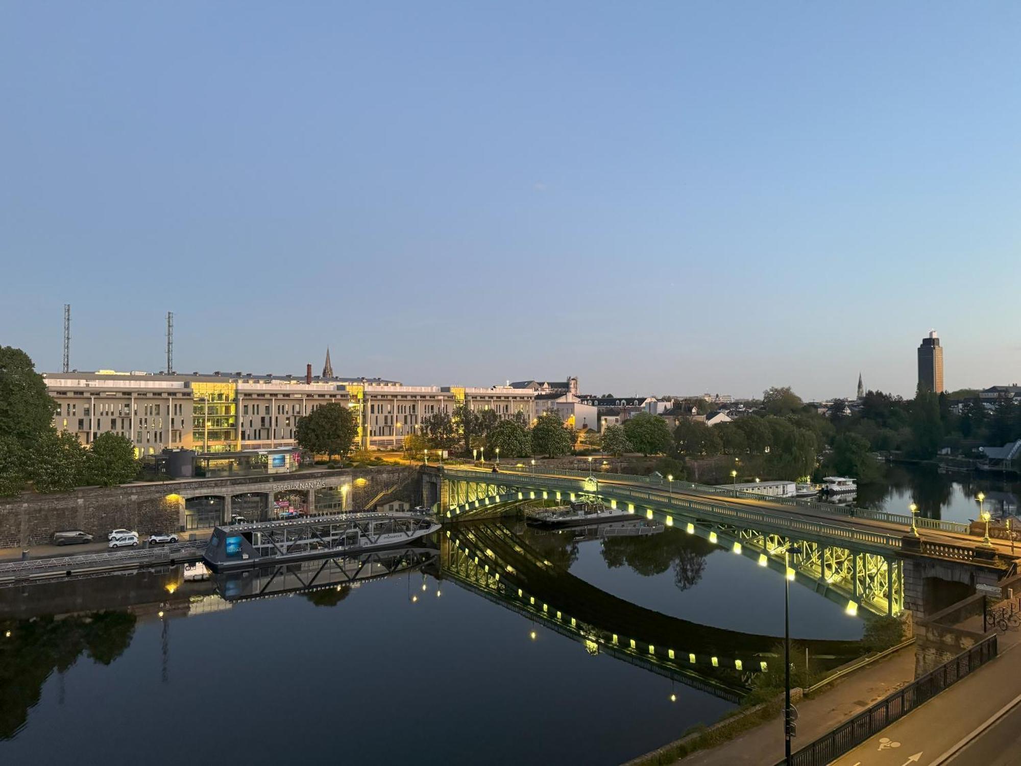 Le Penthouse - Appartement De Luxe Avec Vue Panoramique Exclusive Nantes Exterior photo